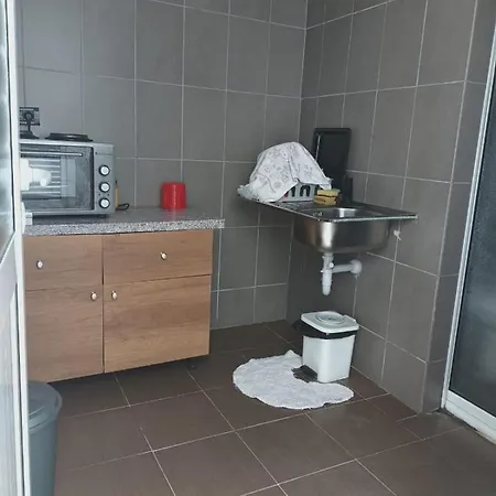 Fshati Turistik Qerret Vila Engjellushe Rr J Derada Qerret Kavaje *